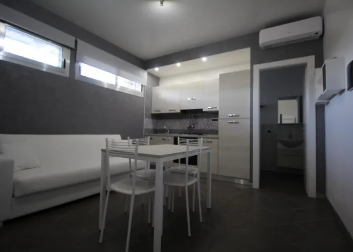 Beach Central Appartment Economy